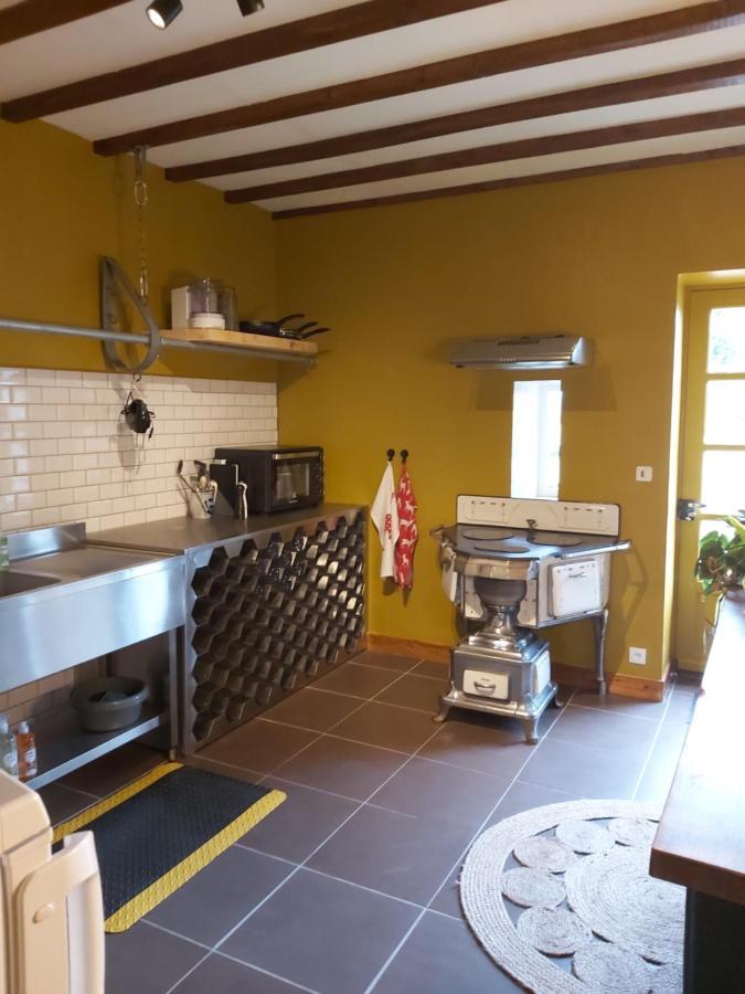 Urciers La Maison Du Cerf מראה חיצוני תמונה