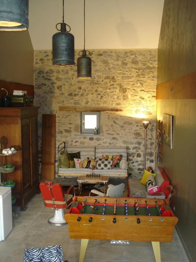 Urciers La Maison Du Cerf מראה חיצוני תמונה